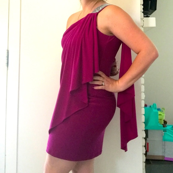 Le Chateau Cocktail Dress - Picture 2 of 2